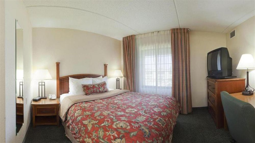 Staybridge Suites Wilmington-Newark By Ihg Extérieur photo